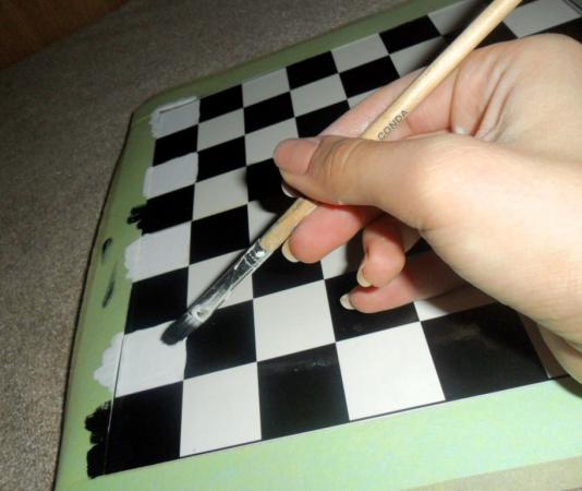 Как делают шахматные доски?